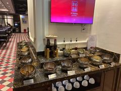 自助调料区-一哥澳门豆捞 · 十七年经典澳门火锅(四季天地店)