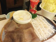 -左庭右院鲜牛肉火锅(浦江欢乐颂店)