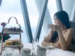 -广州塔卢特斯法国旋转餐厅