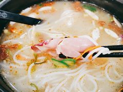 -桥香园过桥米线(国贸店)
