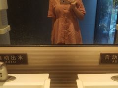 -必胜客(航洋国际店)