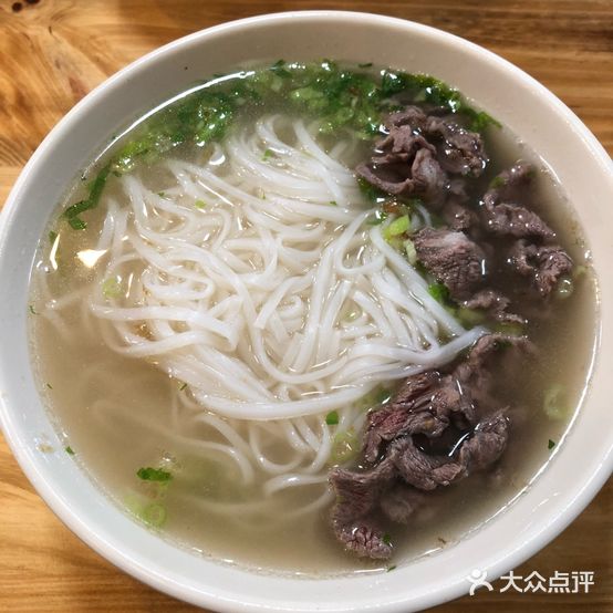 富记白塔牛肉粿条汤粉牛肉火锅(拱北店)