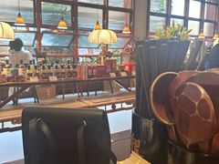 -银米·云南传统过桥米线(双廊黑金冠店)