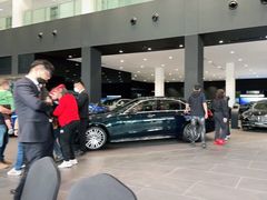 -奔驰上海利星(七宝店)