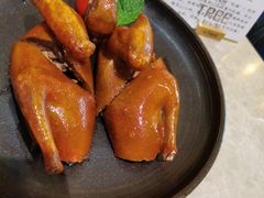 金牌乳鸽皇-大树餐厅(红旗街万达店)