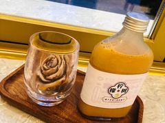 冠军玫瑰冰奶茶-柠檬树茶餐厅(海雅缤纷城店)