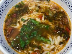 酸菜牛腩粉-三两粉(石厦时代广场店)