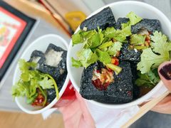 -黑色经典臭豆腐·湖南特产(坡子街店)