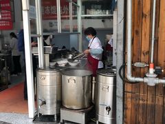 -金陵老丁家馄饨(新街口店)