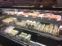 -红宝石·鲜奶小方·海派西点房(丰庄店)