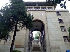 -武汉大学图书馆·文理学部总馆