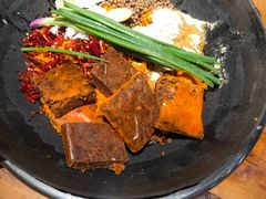 -四小区火锅·巷子里的重庆火锅(花照壁店)