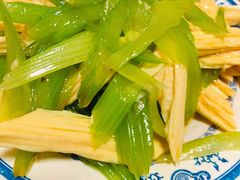 芹菜腐竹-老爆肚满五香烧牛羊肉