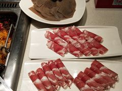 -海底捞火锅鲜切牛肉主题店(长寿路店)