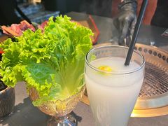 -铭牛烧肉·和牛海鲜自助(高新月牙湖店)