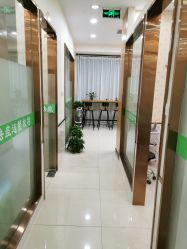 -苗医生专业祛痘·皮肤管理