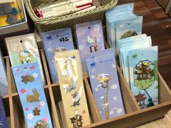 -猫的天空之城概念书店(杭州南宋御街店)