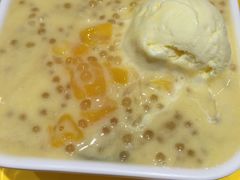 杨枝甘露加香草冰淇淋-满记甜品(苏州中心店)