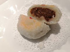 鲜肉月饼-屋里厢上海菜馆