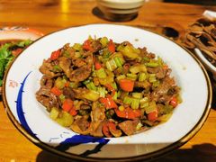 -琥珀老六龙虾(四里河店)