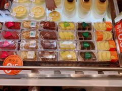 红丝绒奶冻卷-BreadTalk面包新语·烘焙蛋糕(金光华广场店)