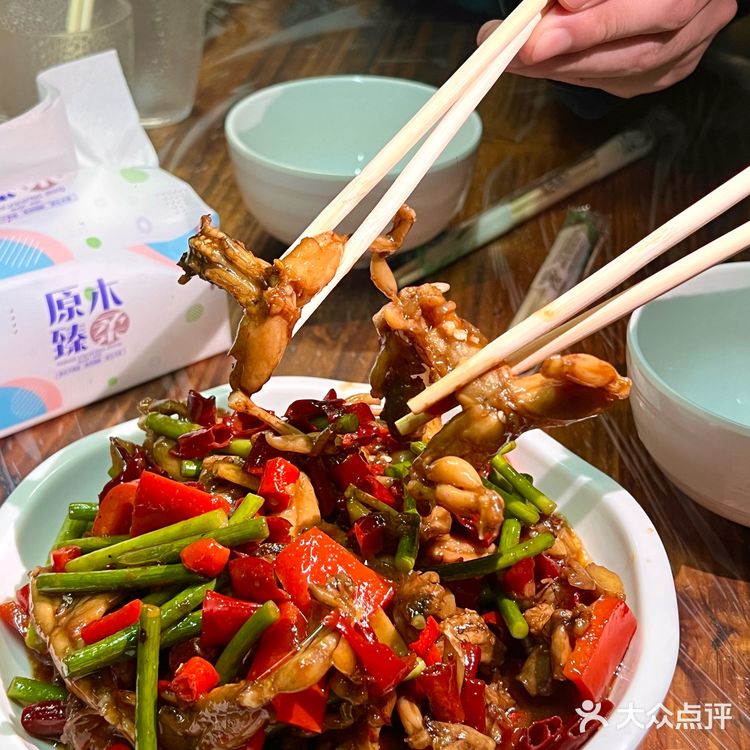 南昌！藏在居民楼烧菜馆！本地人带路才吃上！