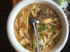 -北京龙庆四季香农家饭庄·灶台鱼·碳烤虹鳟鱼(龙庆峡店)