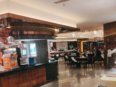 -岷山饭店-芝芝自助餐厅