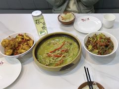 -独一佳老胡湘菜馆(矿山路店)