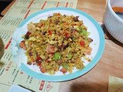 招牌咖喱炒饭-香港仔茶餐厅(凤阳店)