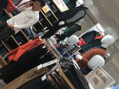 -优衣库(南京建邺万达广场店)