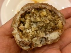香酥核桃球-上海老饭店(北京分店)