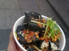 黑色经典臭豆腐-黑色经典臭豆腐·湖南特产(坡子街店)