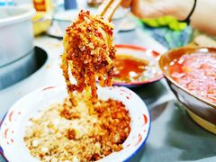 -咏勝锑锅麻辣烫(净居寺路总店)