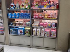 -泡泡玛特POPMART(蓝色港湾店)