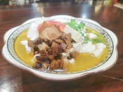 -蓝田九大碗民俗食府(蓝田店)