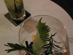 -OZONE 顶楼酒吧(香港丽思卡尔顿酒店)