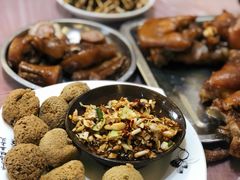 -王万妈卤猪脚(青岩交通路)