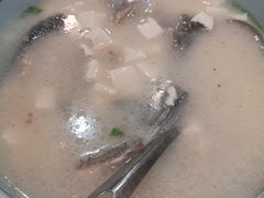 头尾豆腐汤-鹤睦鱼生·啫啫煲·海鲜(保利百合店)
