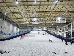-乔波室内滑雪场