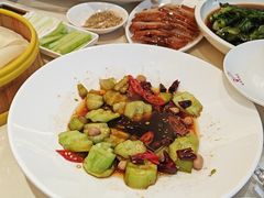 -梅利汴京烤鸭•开封豫菜地标店(铁北街店)