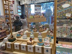 -猫的天空之城概念书店(杭州南宋御街店)