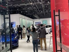 -TESLA 特斯拉(北京颐堤港体验店)