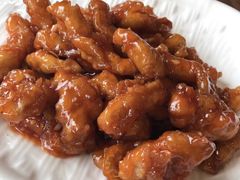 糖醋里脊-洁神饭庄·海鲜·青岛菜·30年老字号(五四广场店)