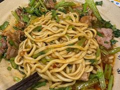 -方铲铲·成都板凳面(滨江银泰店)