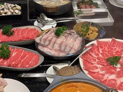 葡国番茄牛尾拼泰式冬阴功汤底-一哥澳门豆捞 · 十七年经典澳门火锅(四季天地店)