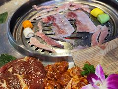 -哈哈碳都·牛肋条无限自助烤肉(台江万达店)