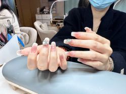 -UGIRL有个美甲