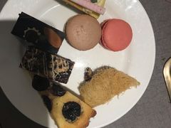 -小天鹅戴斯酒店鲸鲨百汇创作料理