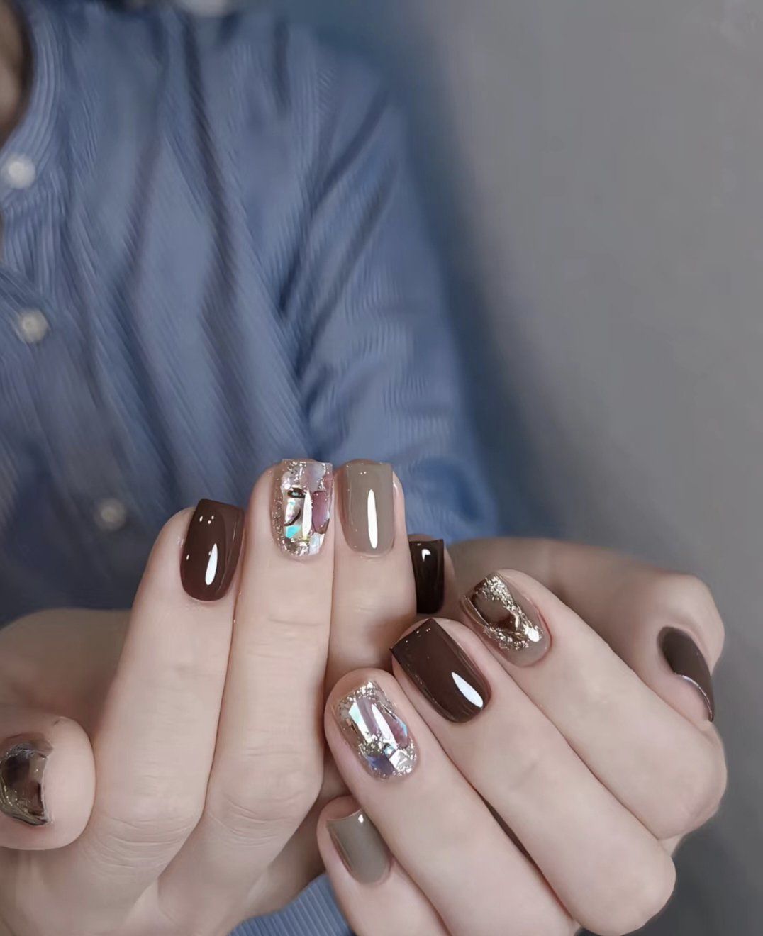 秋冬显白百搭色系美甲